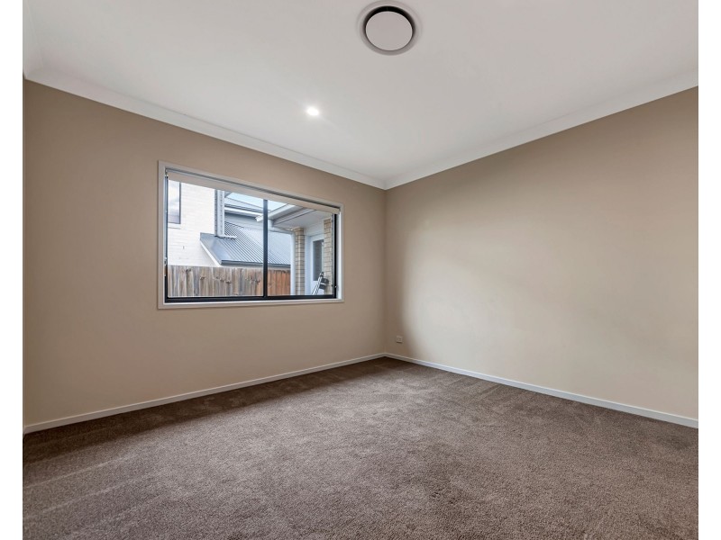 16 Teddy place, Ripley QLD 4306