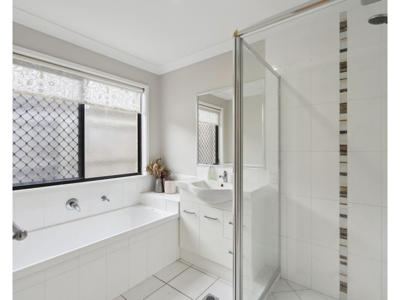 40 Carnarvon Avenue, Springfield Lakes QLD 4300