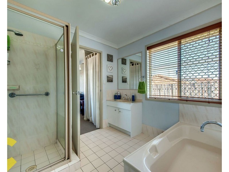 19 Lutton Court, Boronia Heights QLD 4124