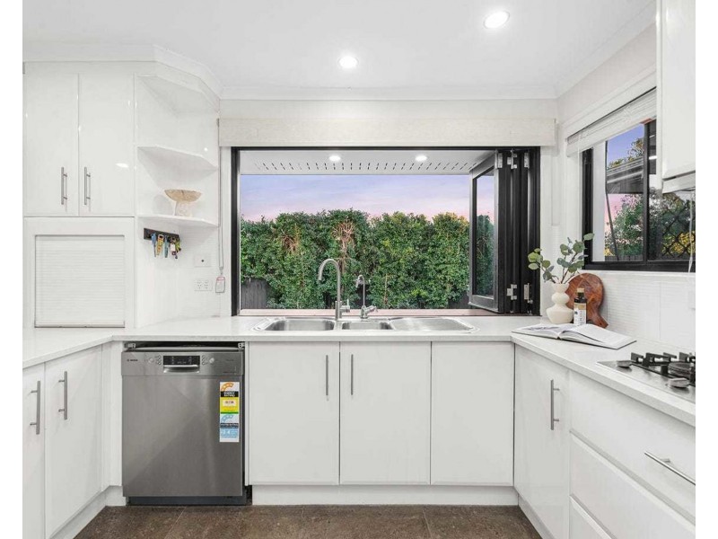 45 Riverhills Rd, Middle Park QLD 4074