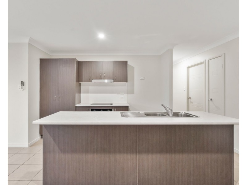 13 Gooloowan Circle, Brassall QLD 4305