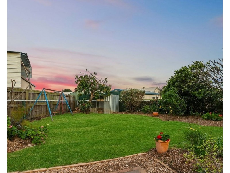 29 Powells Rd, Yamanto QLD 4305