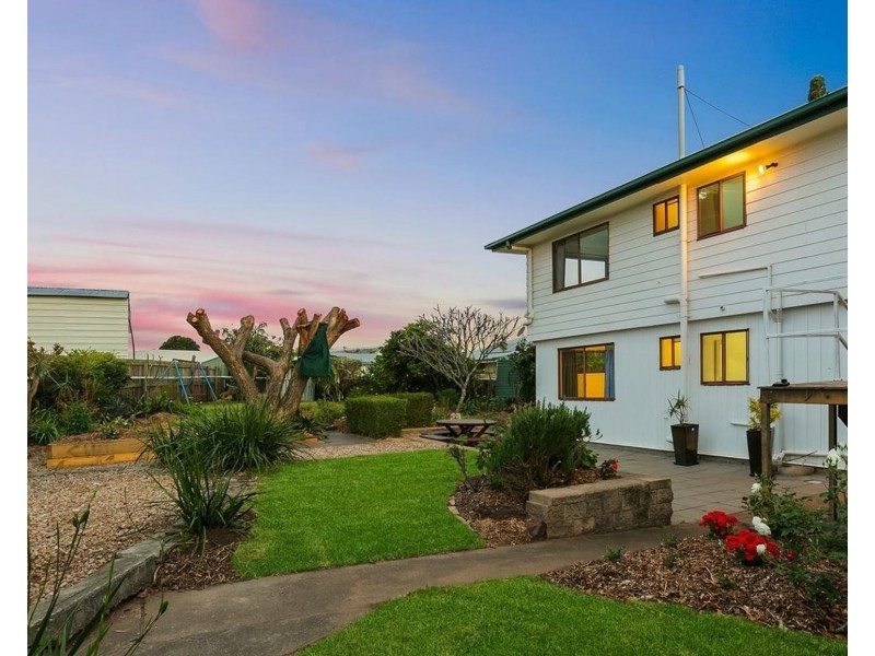 29 Powells Rd, Yamanto QLD 4305