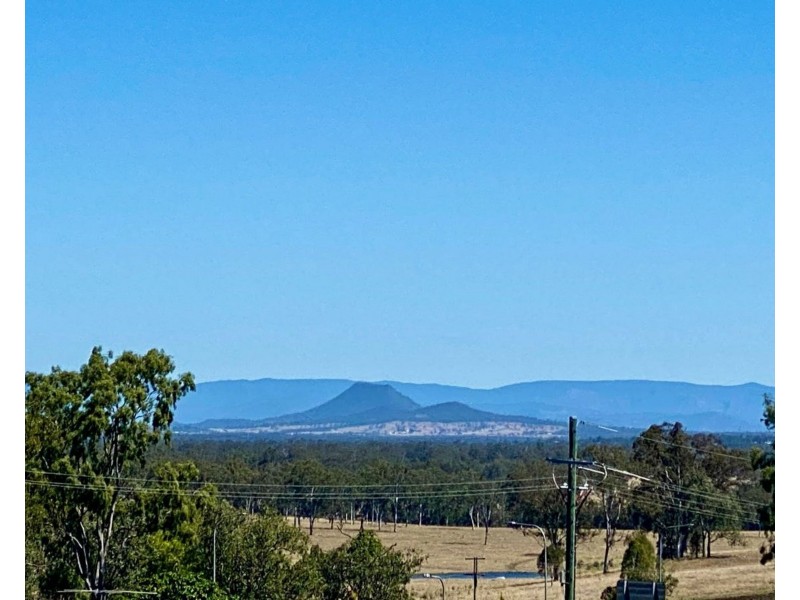 29 Powells Rd, Yamanto QLD 4305