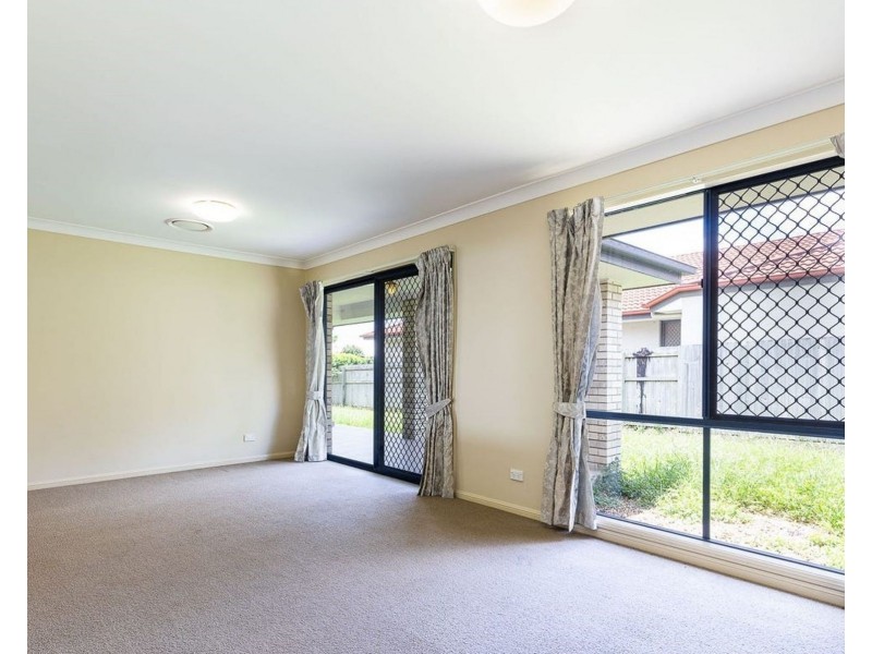 117 Livesay Rd, Moggill QLD 4070