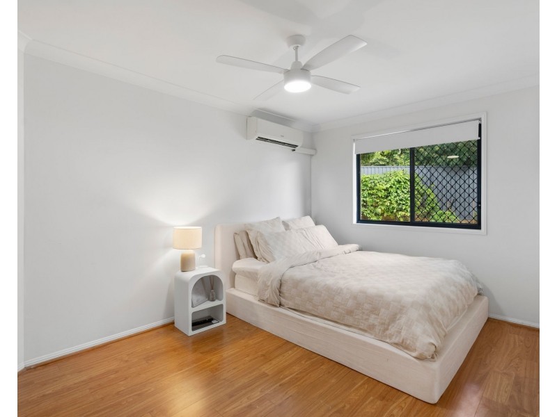 31 Spinnaker Circuit, Redland Bay QLD 4165