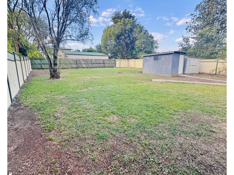 23 Peacock st, One Mile QLD 4305