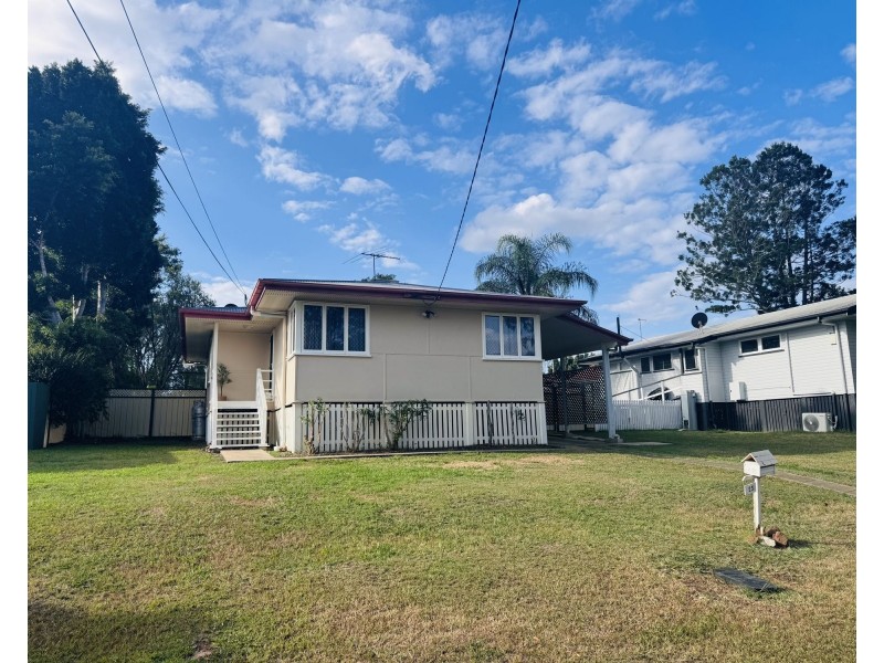 23 Peacock st, One Mile QLD 4305