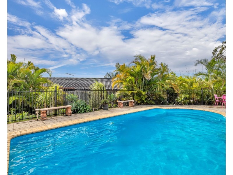 9-11 High Peak Crescent, Springfield QLD 4300