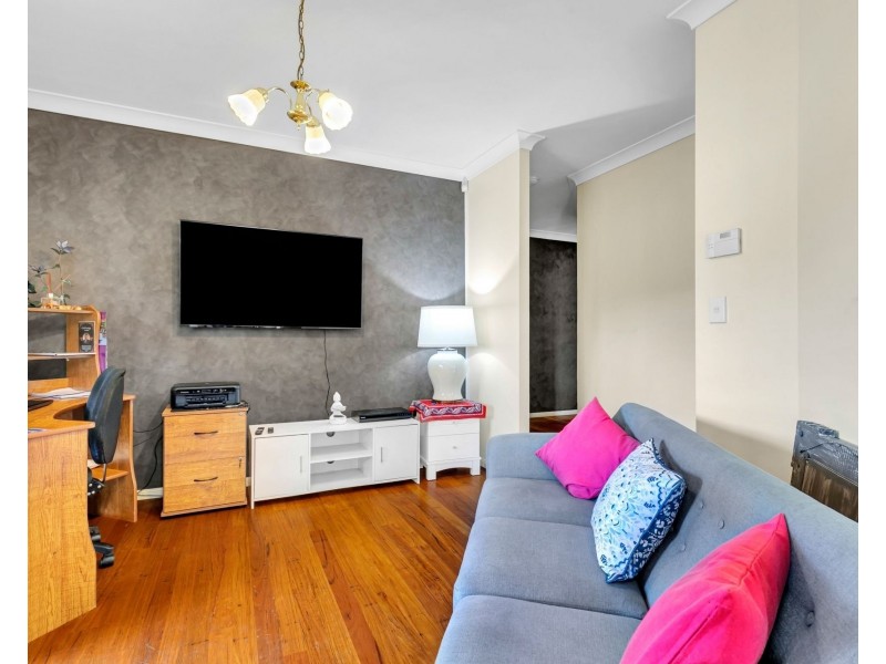 9-11 High Peak Crescent, Springfield QLD 4300