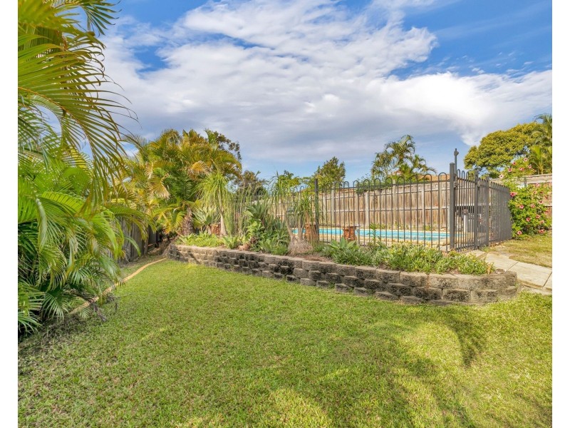 9-11 High Peak Crescent, Springfield QLD 4300