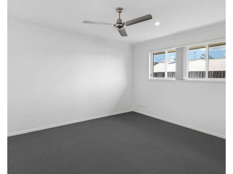 8 Sunstone Ave, Pimpama QLD 4209