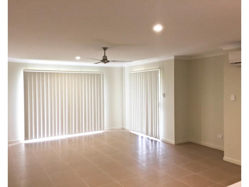 1/43 Paradise Rd, Burpengary QLD 4505