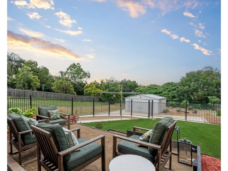 36 Darling St, E, Sadliers Crossing QLD 4305