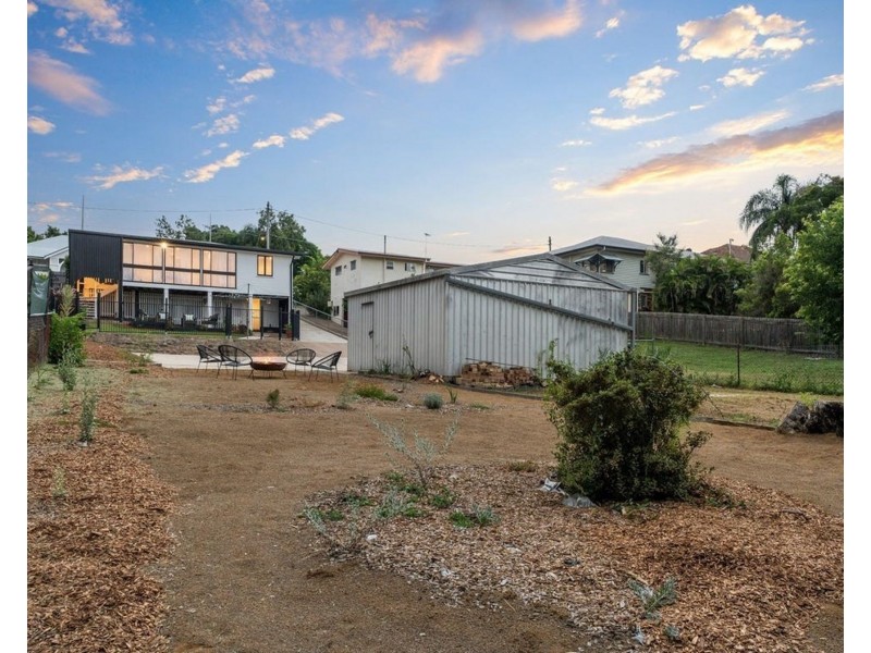 36 Darling St, E, Sadliers Crossing QLD 4305