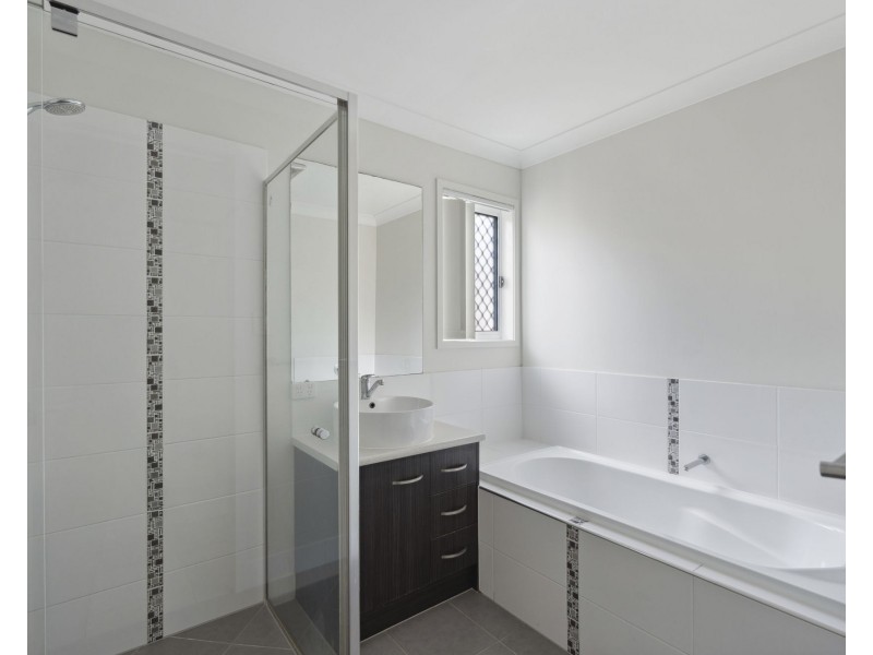 74 Anesbury St, Doolandella QLD 4077