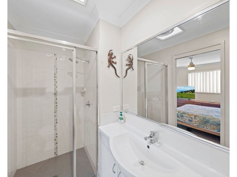 4/431 Manly Road, Manly West QLD 4179