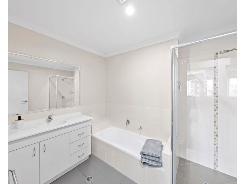 4/431 Manly Road, Manly West QLD 4179