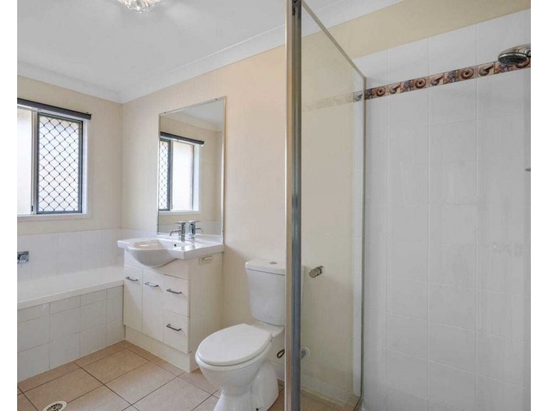 8 Oxford court, Laidley QLD 4341