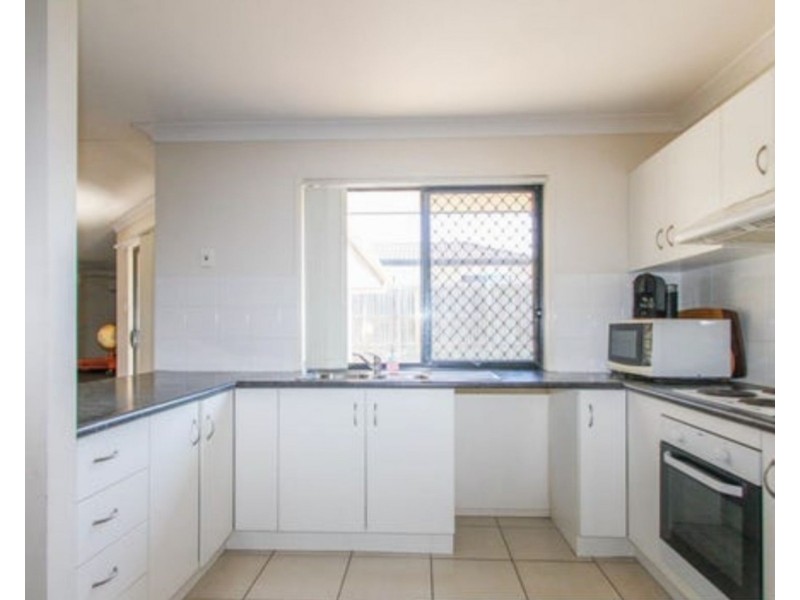 4 Wolfik Drive, Goodna QLD 4300