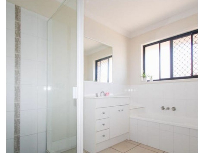 4 Wolfik Drive, Goodna QLD 4300