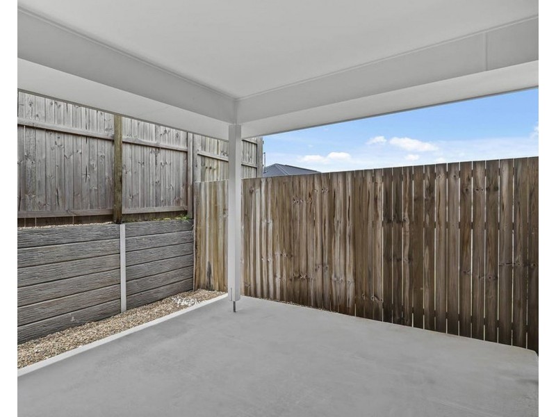 5 Johnson Circuit, Ripley QLD 4306