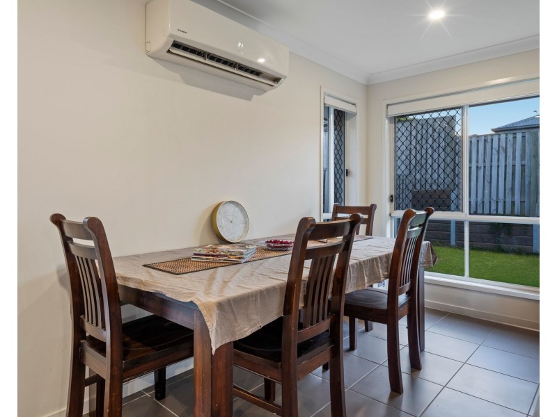 12 Meadows Circuit, Bellbird Park QLD 4300