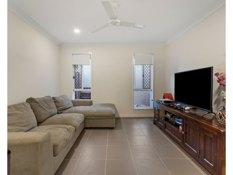 12 Meadows Circuit, Bellbird Park QLD 4300