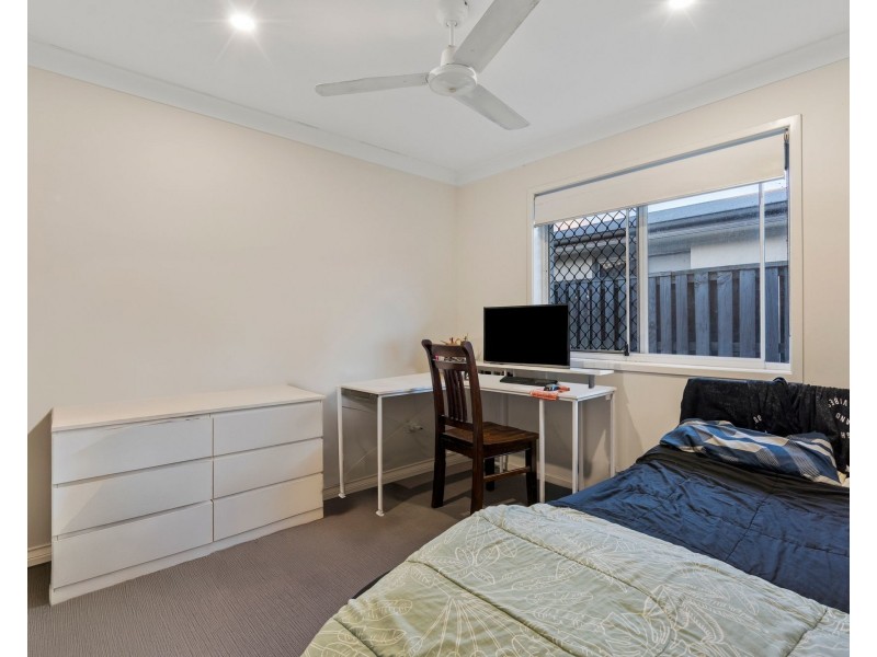 12 Meadows Circuit, Bellbird Park QLD 4300