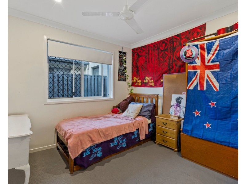 12 Meadows Circuit, Bellbird Park QLD 4300