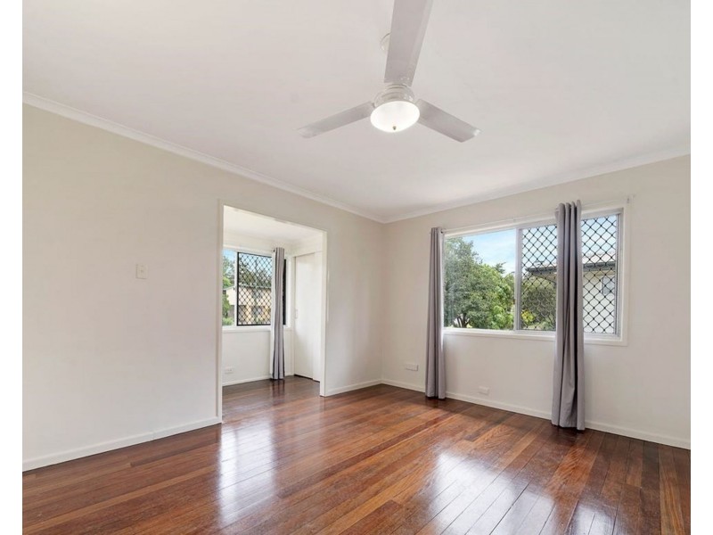 11/13 Brisbane St, Kingston QLD 4114