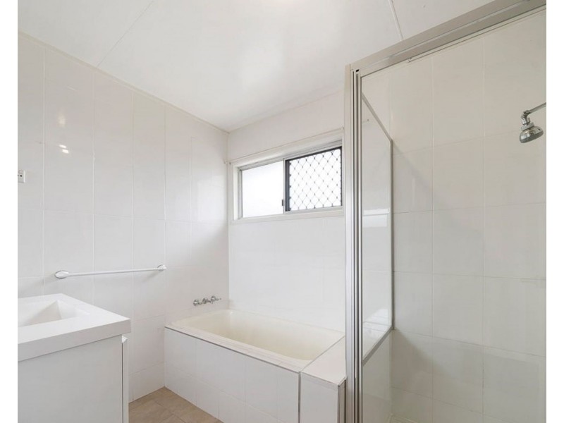 11/13 Brisbane St, Kingston QLD 4114