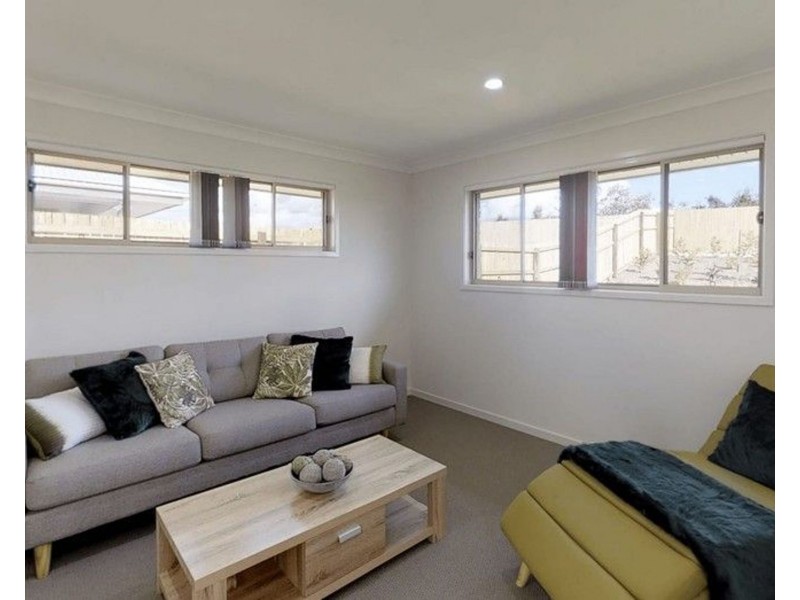 8 Soapberry Circuit, Collingwood Park QLD 4301