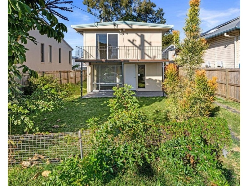 98 Hyde Rd, Yeronga QLD 4104