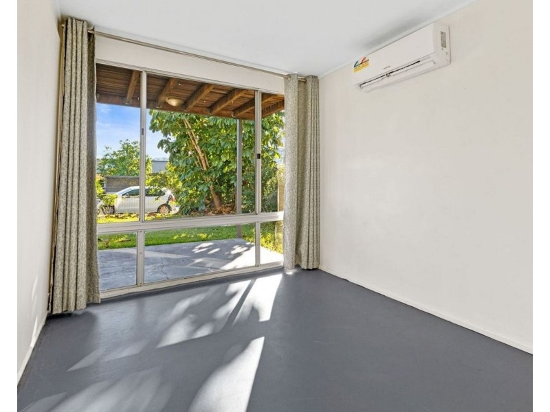 98 Hyde Rd, Yeronga QLD 4104
