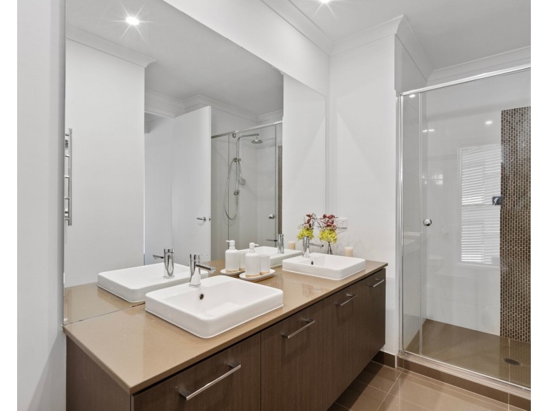 37 Slate Court, Logan Reserve QLD 4133