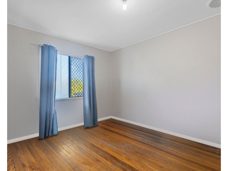 32 Bruce Road, Woodridge QLD 4114