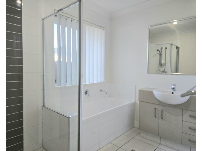 39 Polaris Dr, Brassall QLD 4305