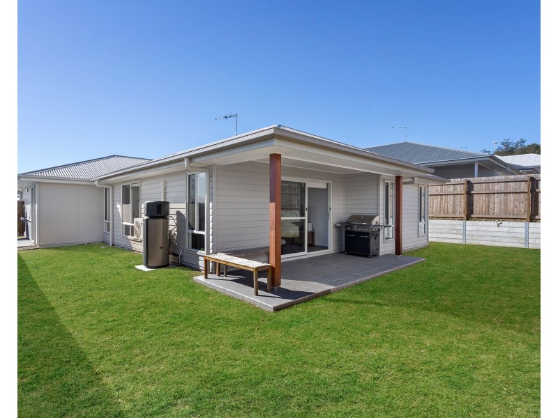 8 Stanford Court, Collingwood Park QLD 4301