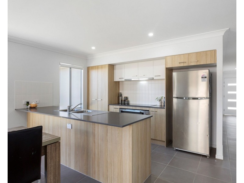 8 Stanford Court, Collingwood Park QLD 4301