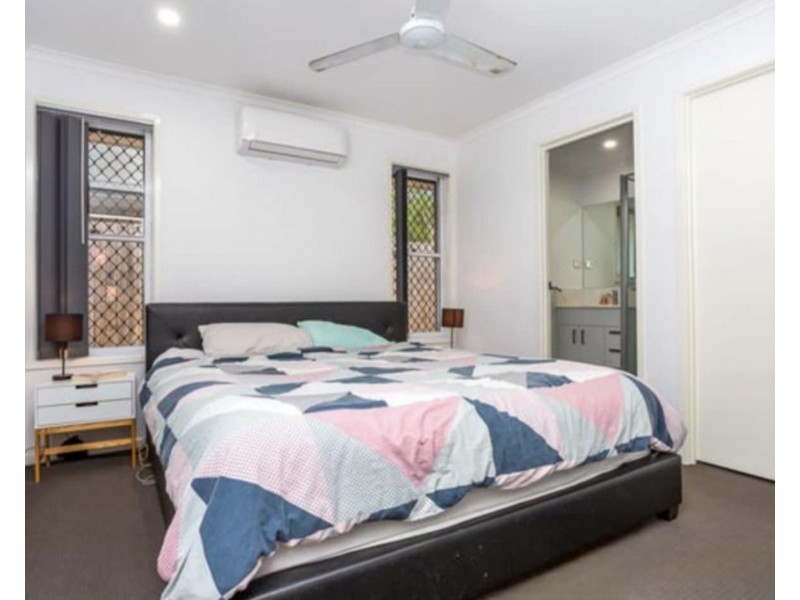 5 De Graaf St, Bellbird Park QLD 4300