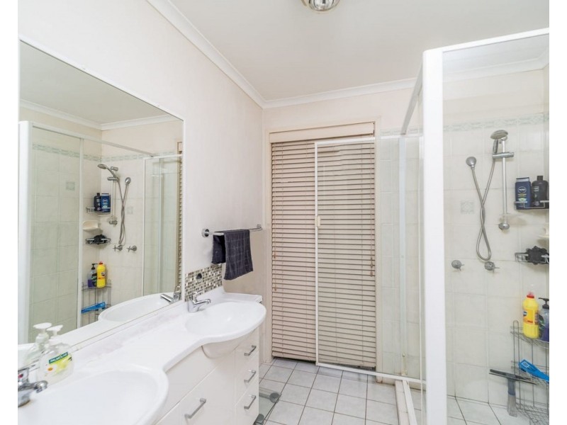 5 Caribou Cres, Upper Coomera QLD 4209