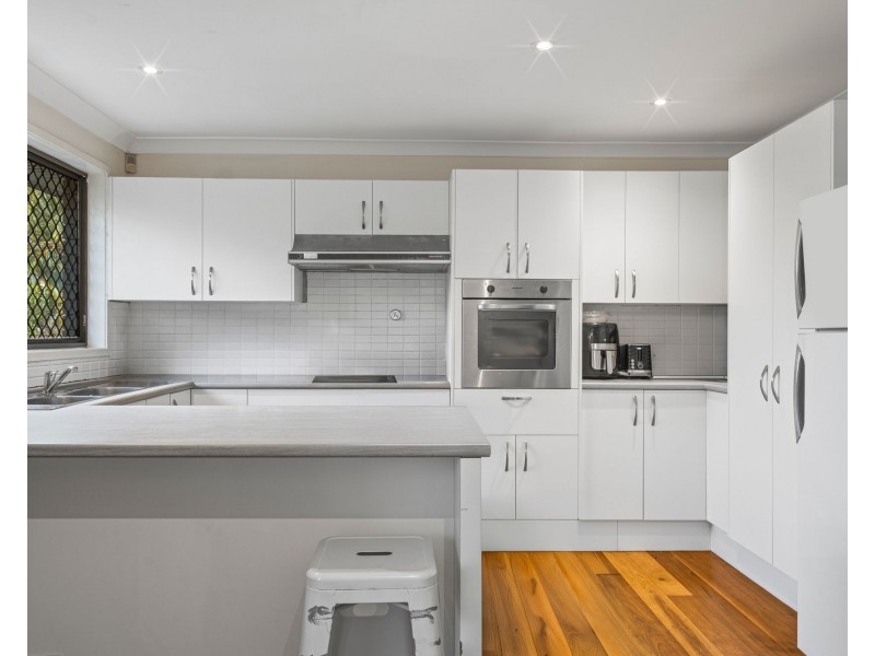 21 Mondra Street, Kenmore Hills QLD 4069