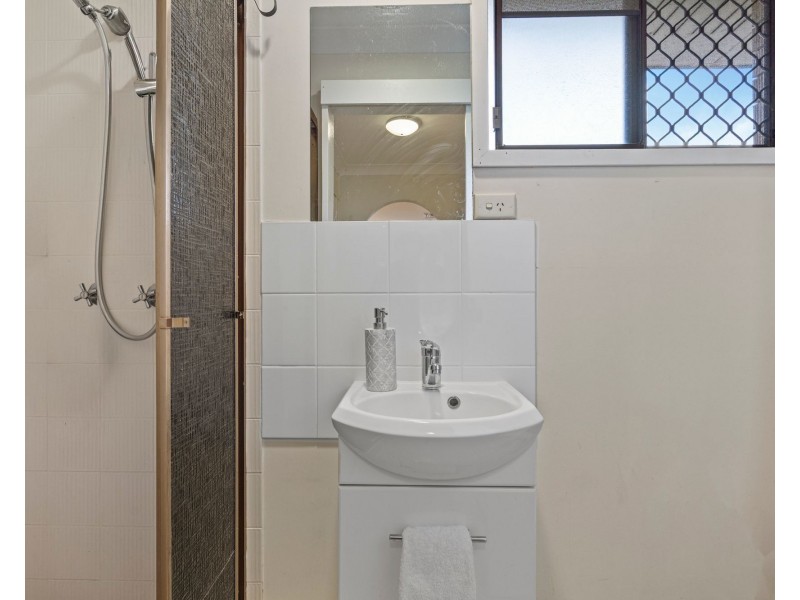 21 Mondra Street, Kenmore Hills QLD 4069