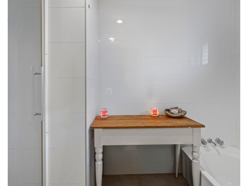 21 Mondra Street, Kenmore Hills QLD 4069