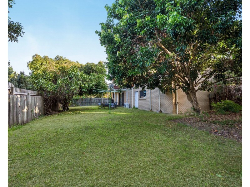 21 Mondra Street, Kenmore Hills QLD 4069