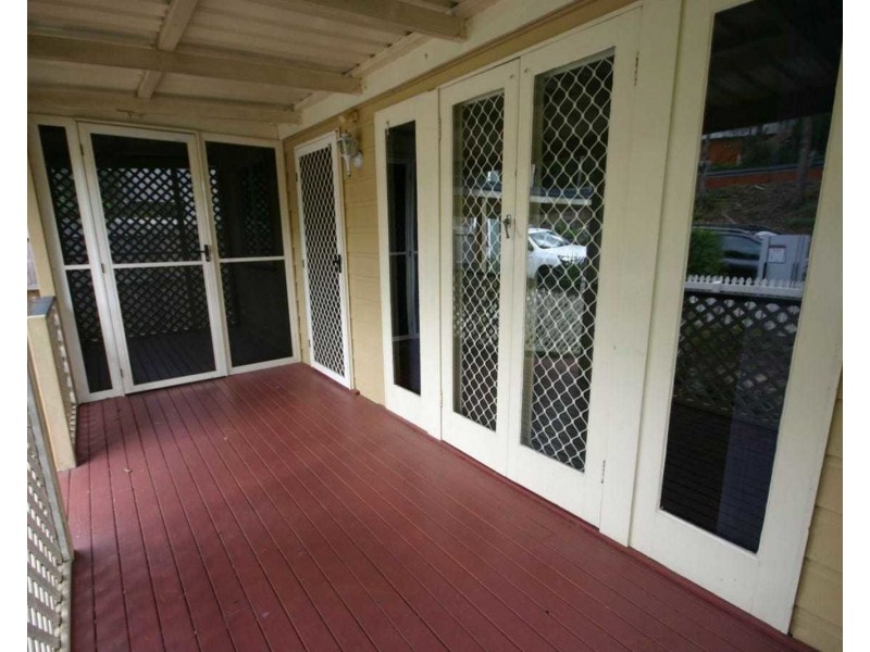 7 Kenton Street, Chapel Hill QLD 4069