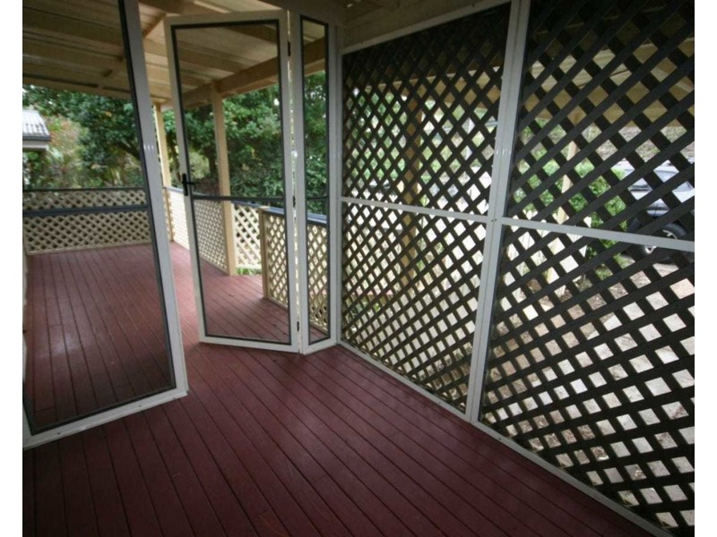 7 Kenton Street, Chapel Hill QLD 4069