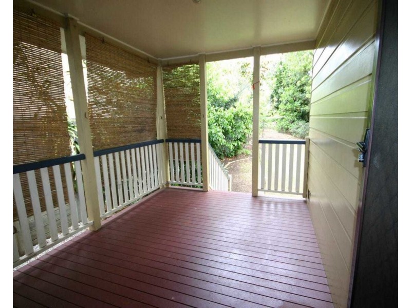 7 Kenton Street, Chapel Hill QLD 4069