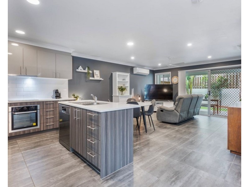 64/70 Willow Rd, Redbank Plains QLD 4301